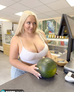 Lana Wolf Shops For The Biggest Melons Scoreland