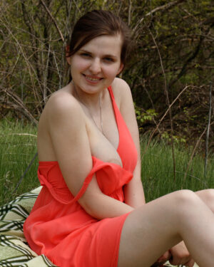 Zlata Kadivka Postpartum Picnic 1 Zishy