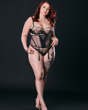 Red Rose Curvy Redhead Wifey