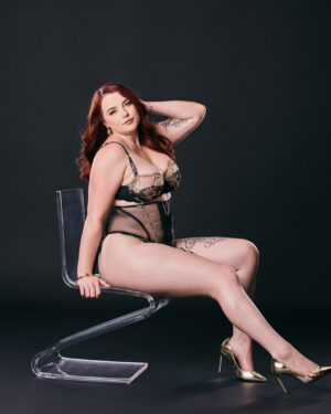 Red Rose Curvy Redhead Wifey