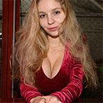 Samadhi Amour Has Busty Game