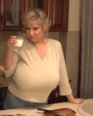 Abbi Secraa Milky