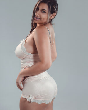AileenFoxter Busty Webcam Model