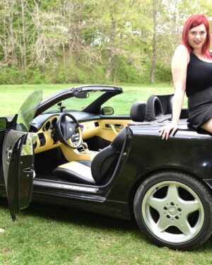 Alexsis Faye Loves Cars