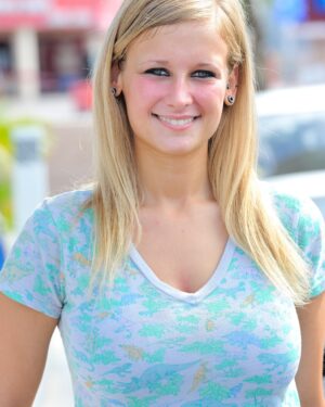 Alice FTV Public Nudity