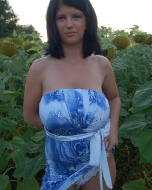 Alicja Boob Garden