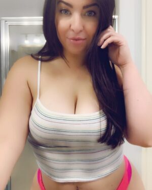 Amberly Ray Thick Fancentro