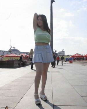 Anna Song Flashing Boobs