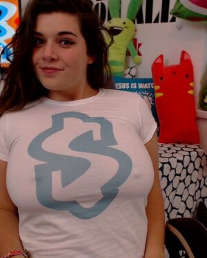 ArtsyScarlett Big Boobs Webcam