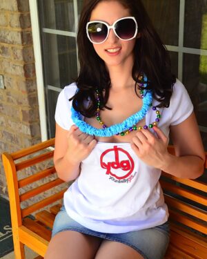 Carlotta Champagne Earning Beads