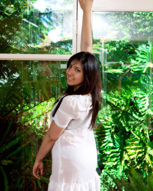 Chahna Thick Natural Curves