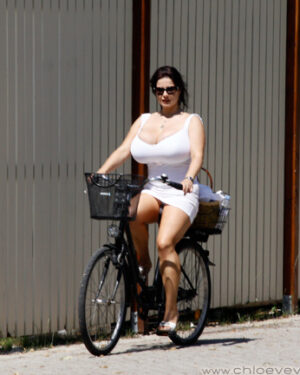 Chloe Vevrier Bike Ride