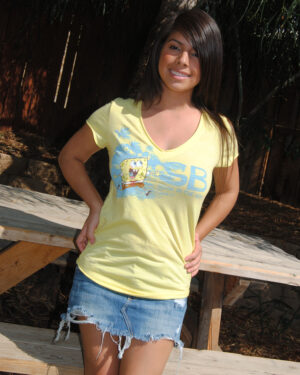 Cidella Busty Latina