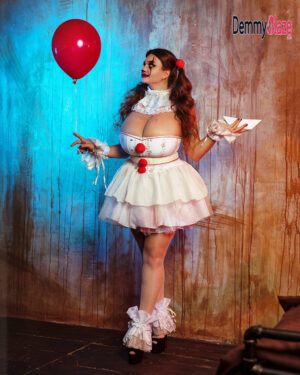 Demmy Blaze Pennywise Cosplay