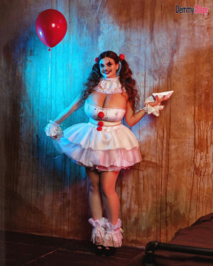 Demmy Blaze Pennywise Cosplay