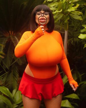 Demmy Blaze Velma Cosplay