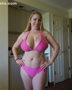 Desiree De Luca Divine Breasts