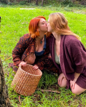 Ellie Zena And Sylvia Rose Foraging Girls Out West