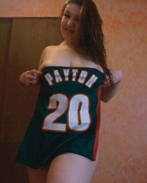 GND Kayla Basketball Fan