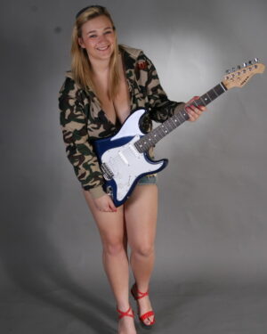 H Cup Holly Guitar