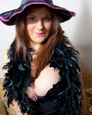 Hannah Sharp Busty Witch