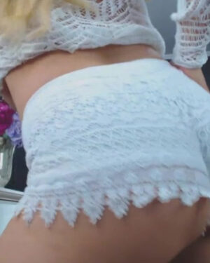 IrinnaMoris Webcam Model