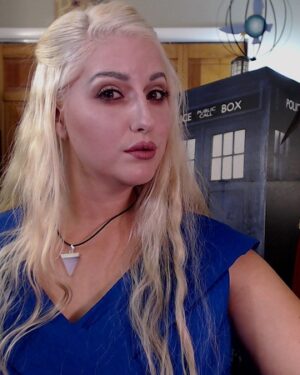 Kaylee Pond Busty Webcam Model