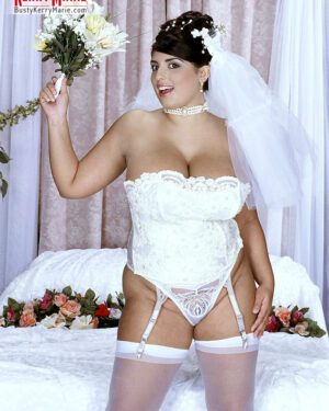 Kerry Marie Curvy Bride Nudes