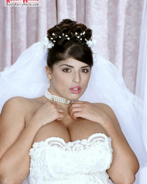 Kerry Marie Curvy Bride Nudes