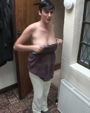 Kim Cleaning Topless
