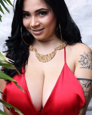 Kim Velez and Her Suspension Bed Scoreland