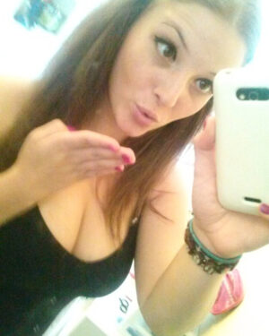 Kissing Wednesday Streamate Model