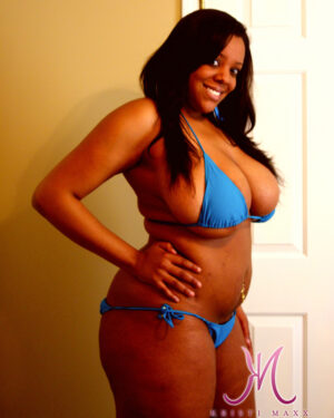 Kristi Maxx Babyoil