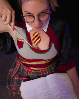 Lana Del Lust Hogwarts Legacy Parody