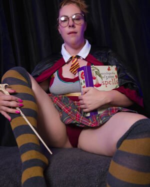 Lana Del Lust Hogwarts Legacy Parody
