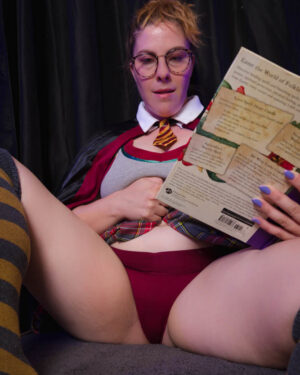 Lana Del Lust Hogwarts Legacy Parody