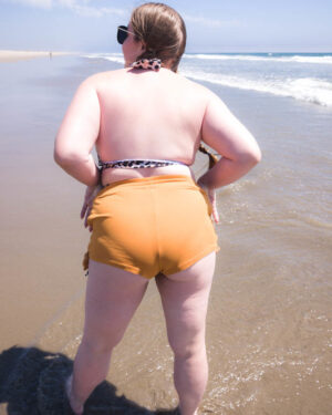 Lana Del Lust Walk Along The Water