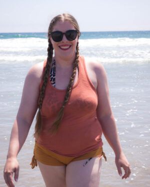 Lana Del Lust Walk Along The Water