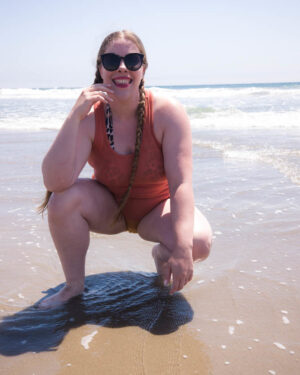 Lana Del Lust Walk Along The Water