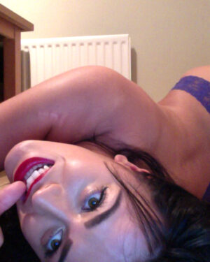 Leanne Crow Personal Pics For You