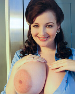 Lorna Morgan Areola Capped Tits