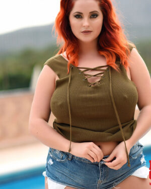 Lucy Vixen By The Pool