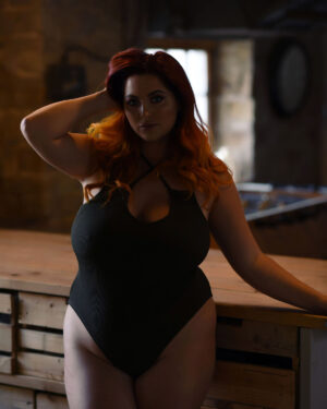 Lucy Vixen Curvy Black Bodysuit