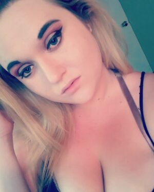 Lynn Subscribe Nude Fancentro