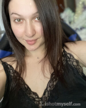 Milena Curvy I Shot Myself