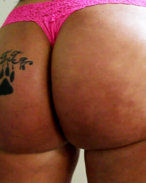 Nat Foxx Pink Round Booty