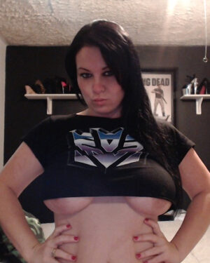 Nikki Skye Webcam Model