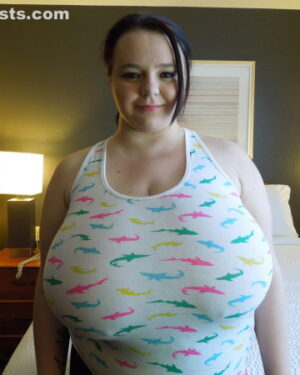Peyton Huge Divine Breasts