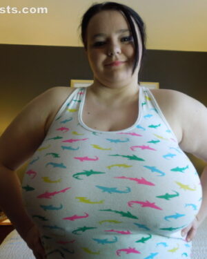Peyton Huge Divine Breasts