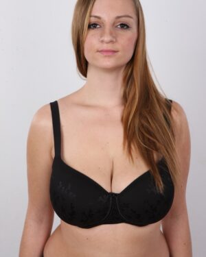 Renata Busty and Slim Newcomer